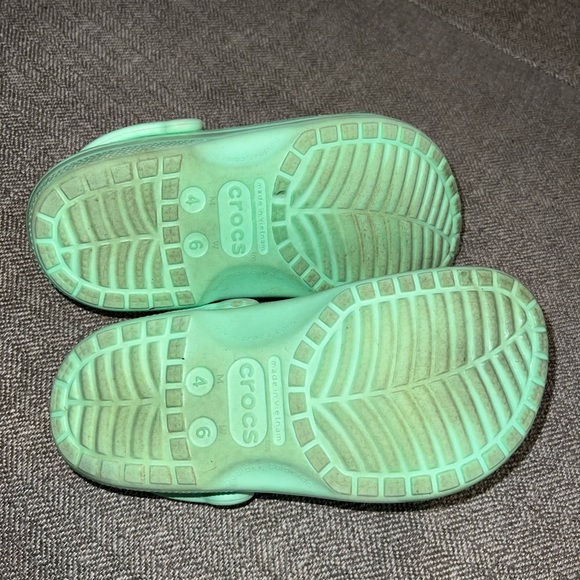 Mint Crocs - Picture 4 of 4